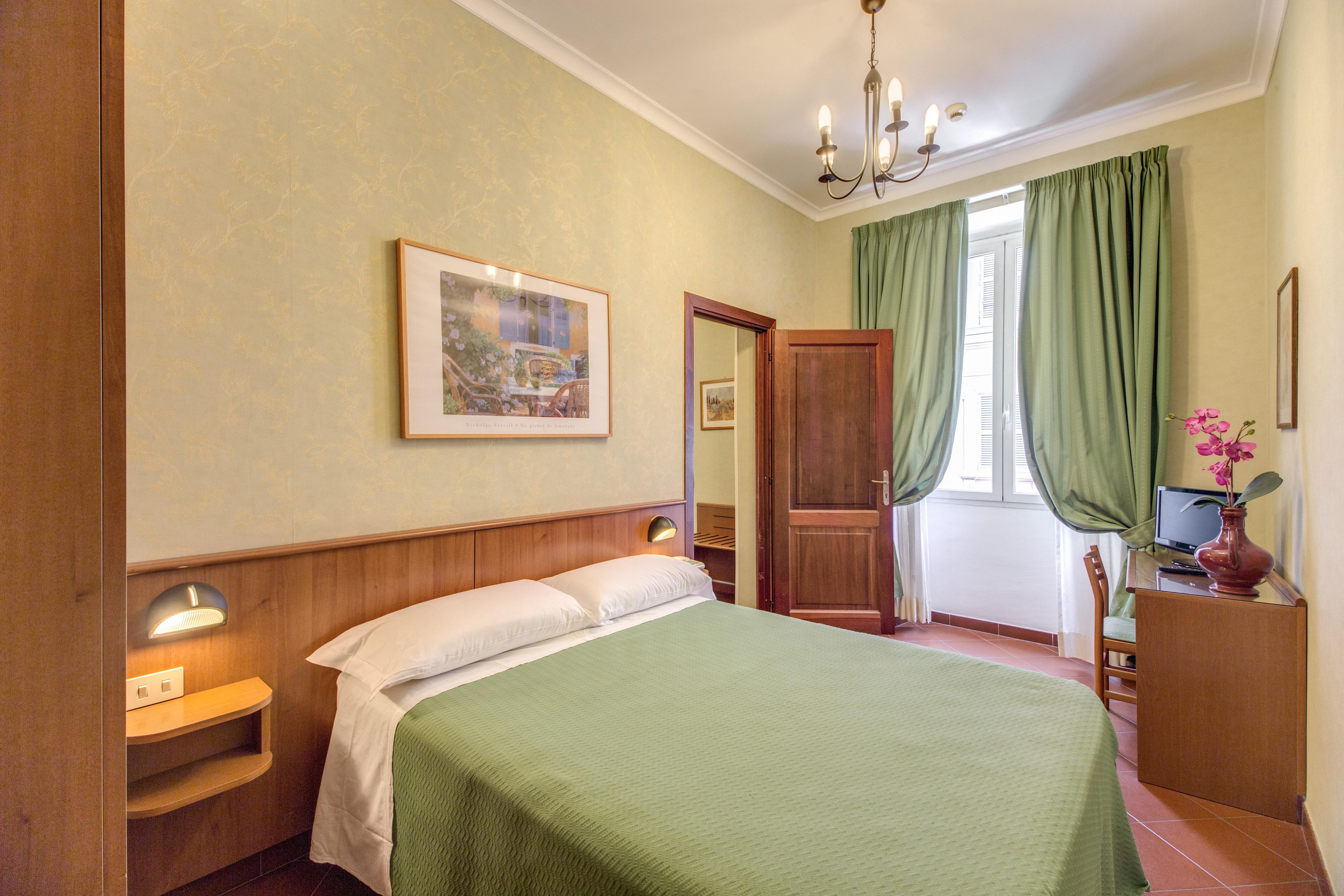 Hotel Corona Rome Bagian luar foto
