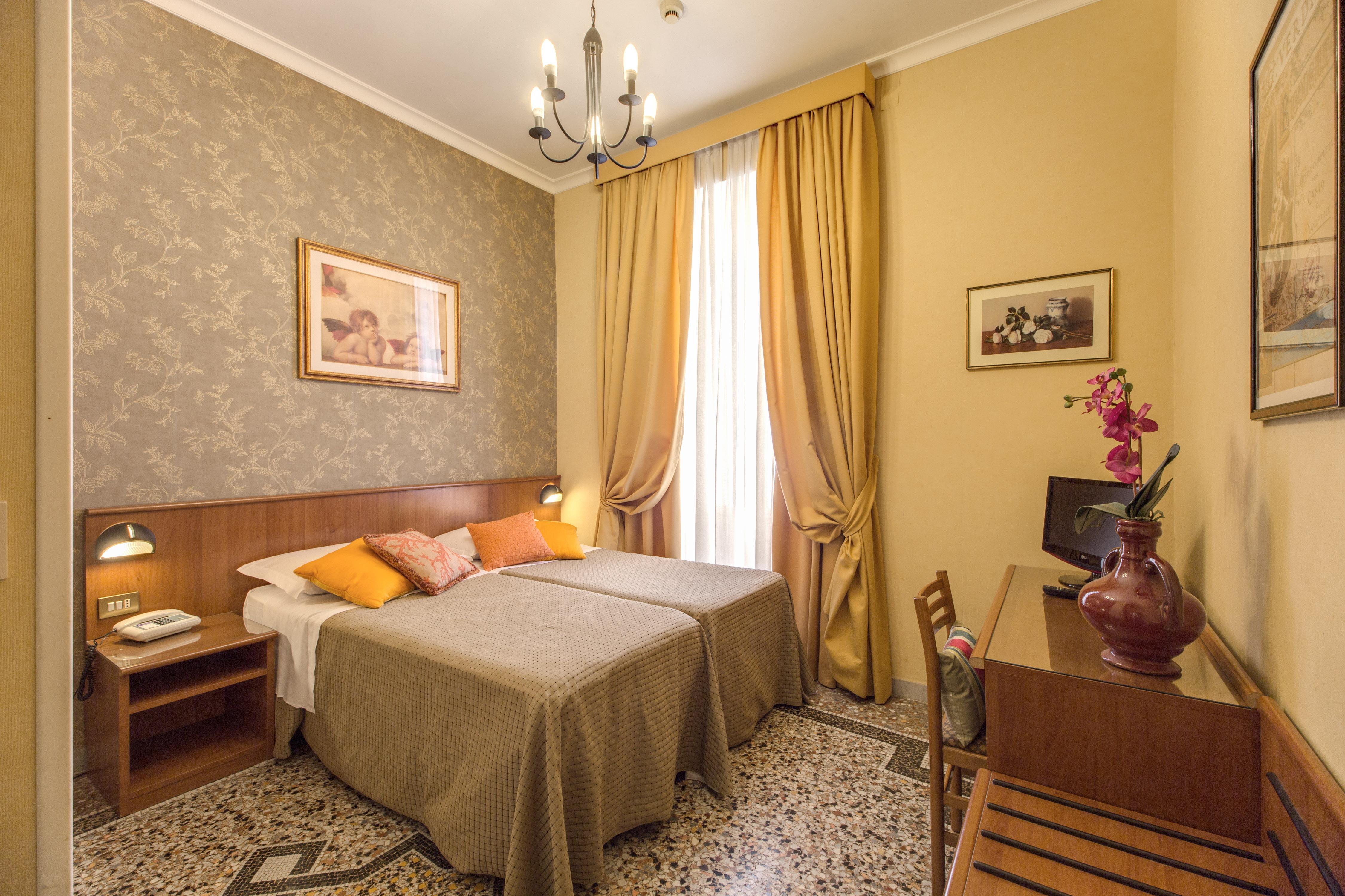 Hotel Corona Rome Bagian luar foto