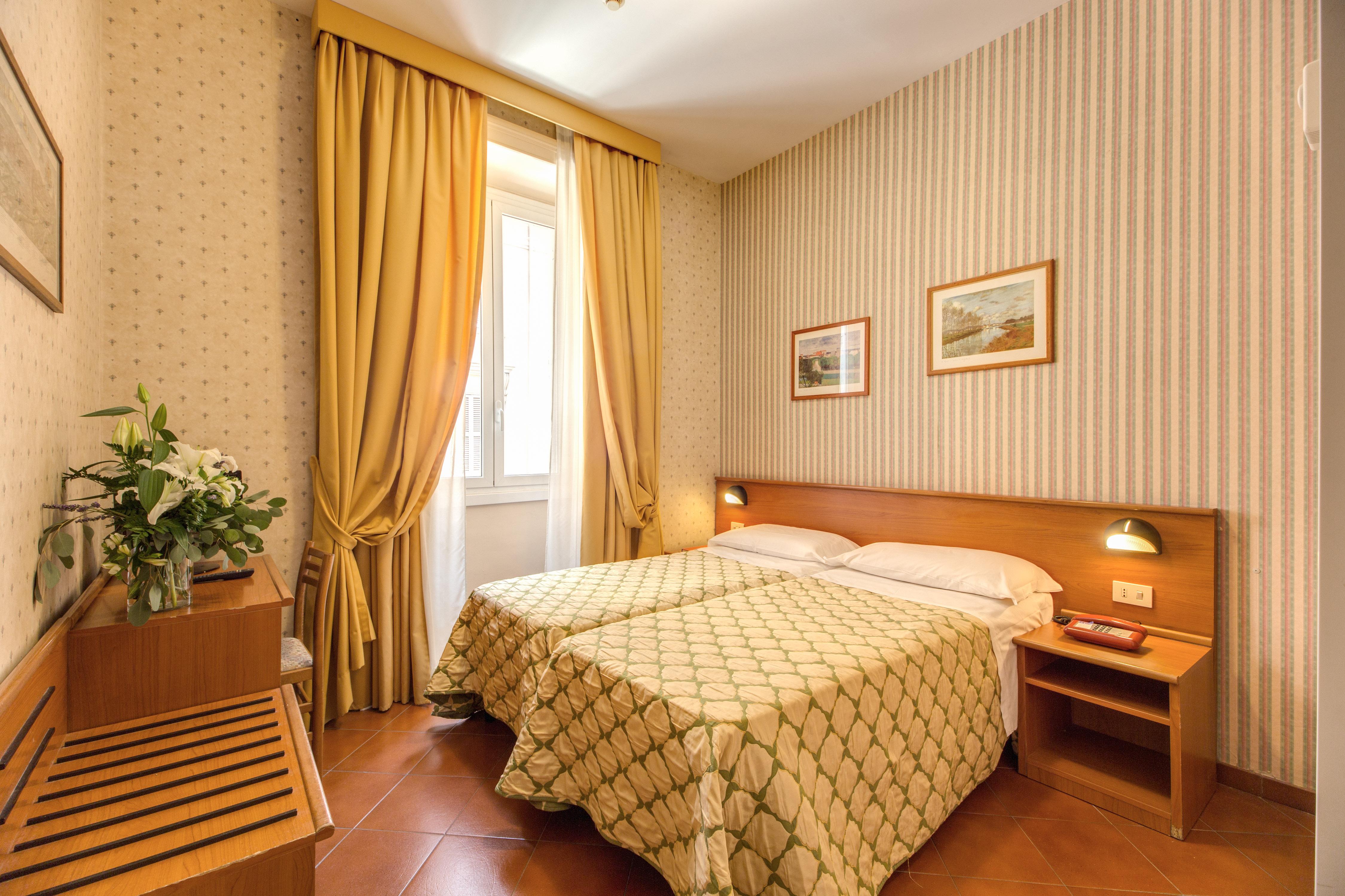 Hotel Corona Rome Bagian luar foto